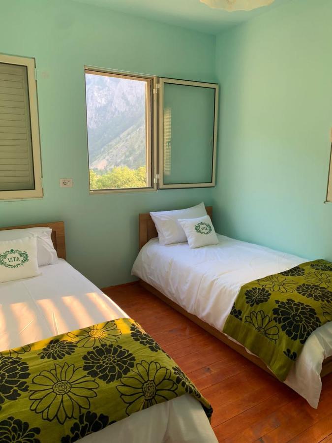Vita Guesthouse Bajram Curri Extérieur photo
