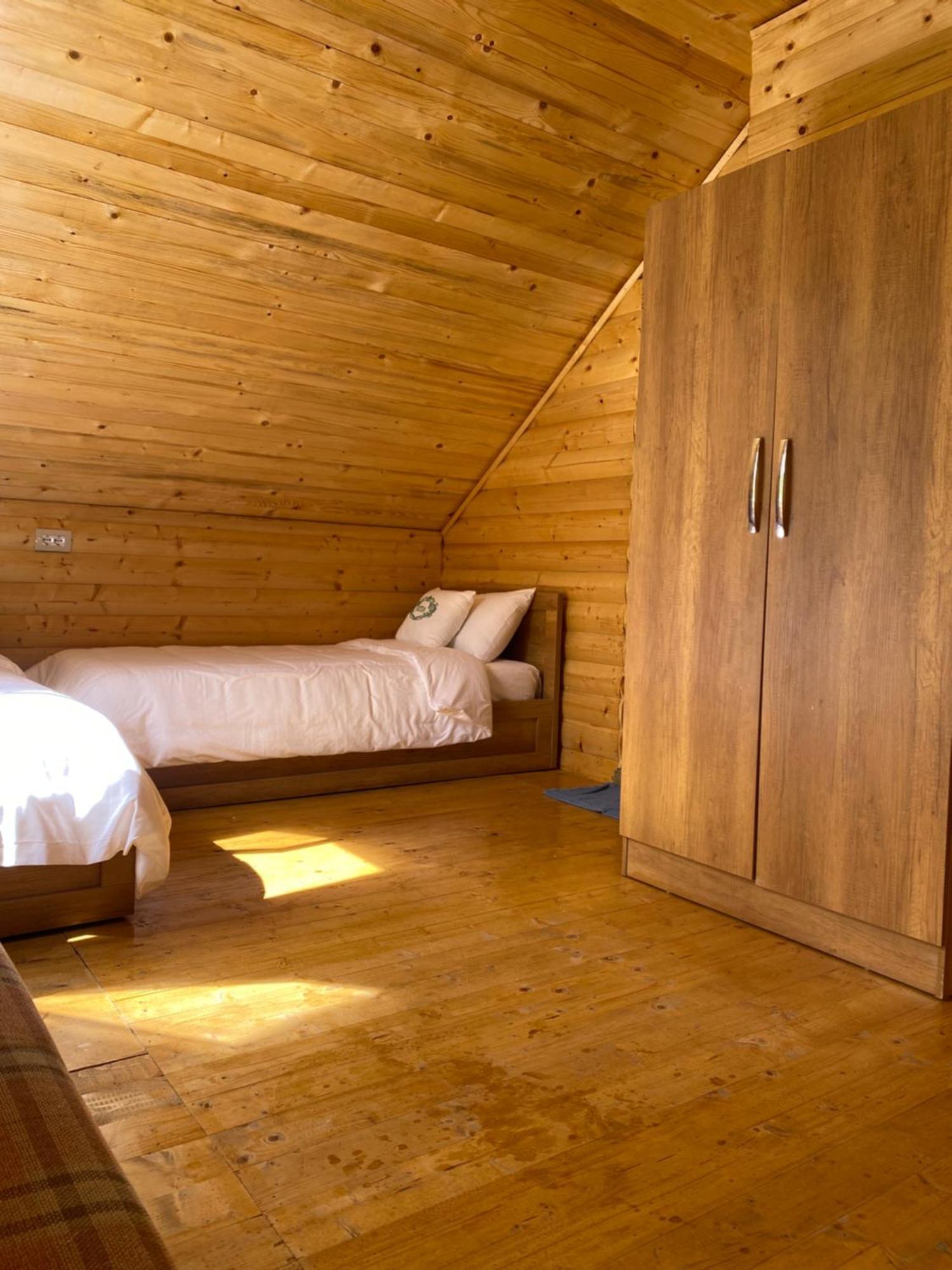 Vita Guesthouse Bajram Curri Extérieur photo