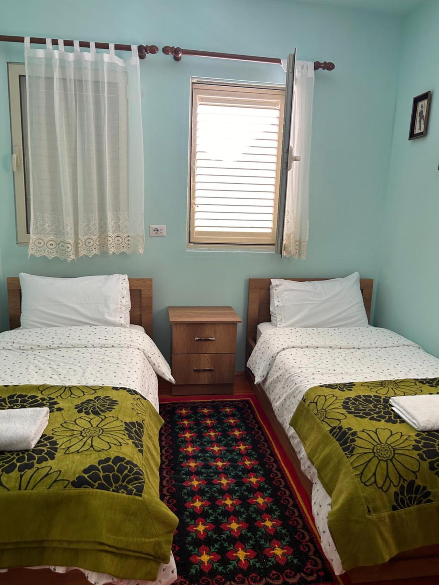 Vita Guesthouse Bajram Curri Extérieur photo